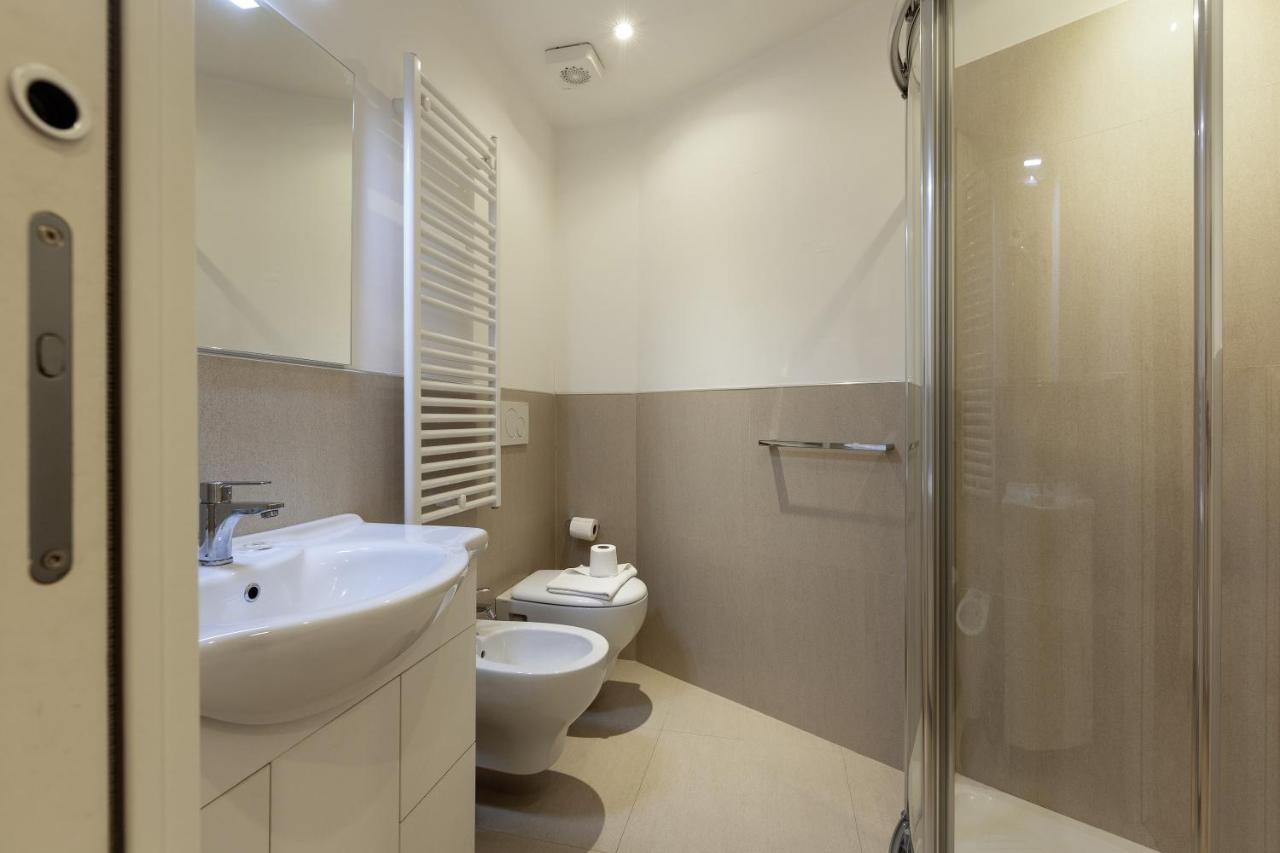 Top Accommodations In The Heart Of Milano! Exteriör bild