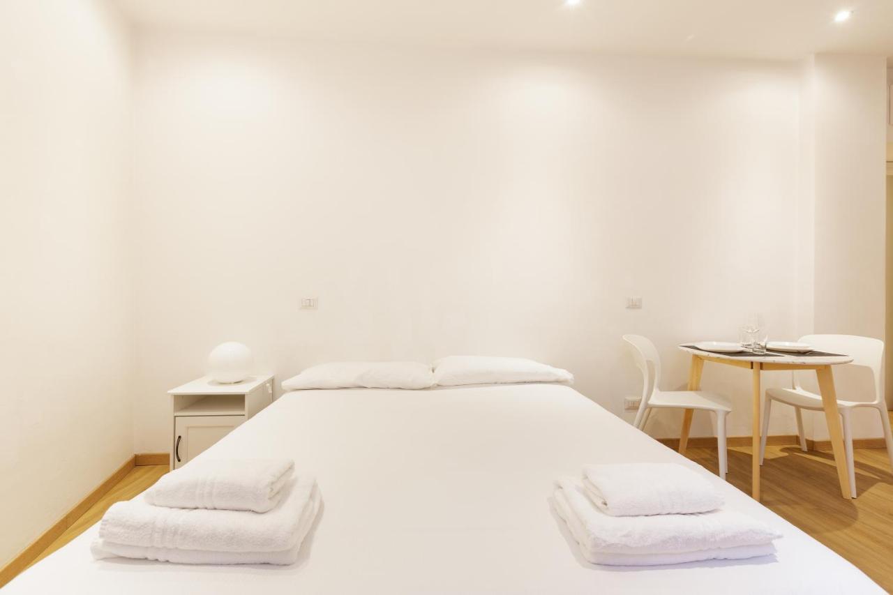 Top Accommodations In The Heart Of Milano! Exteriör bild